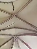 Pohled na klenbu v presbytáři