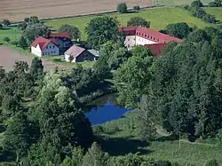 Domov Pod Skalami při pohledu z Příhrazských skal