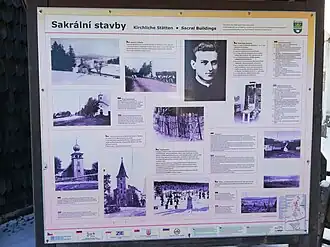 Informační tabule „Sakrální stavby“ u kostela svatého Štěpána v Kvildě (2020)