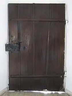 Původní dveře na balkon z 16. století