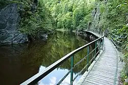 Lávka nad řekou Jizerou