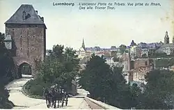 L'ancienne Porte de Teves