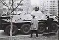 TAB-71 na ulici Miron Constantinescu (v bukurešťské čtvrti Drumul Taberei) v prosinci 1989