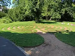 Travnatý labyrint