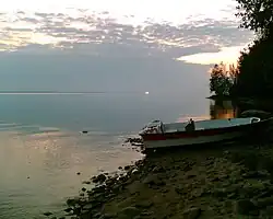 pobřeží jezera u obce Säkylä