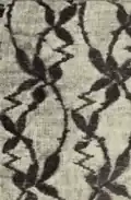 Osnovní vzorování (lappet weave) se 3 ojehlenými lištami (začátek 20. století)