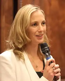 Lauren Weisbergerová (5. listopadu 2013)