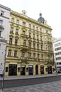 Nárožní dům Lazarská x Vladislavova