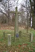 Kříž poblíž obce