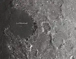 Kráter Le Monnier