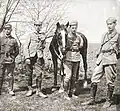 Polské légie – 5. pěchotní pluk. Stefan Grot-Rowecki s rukou na koni (1915)