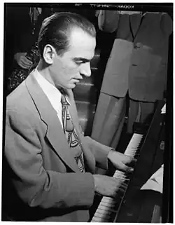Lennie Tristano v roce 1947