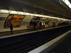 Nástupiště na stanici