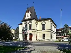 Radnice v Lesku