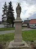 Lesonice - socha svatého Jana Nepomuckého.jpg