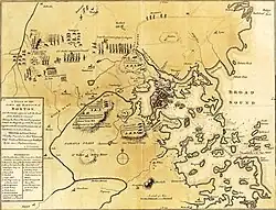 Na obrázku je mapa Bostonu a okolí během obléhání. Jsou na ní zakresleny pozice různých měst, vesnic, opevnění, vojenské jednotky a další. Pevnina je žlutě kolorovaná