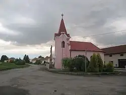 Kaple svatého Floriána na návsi