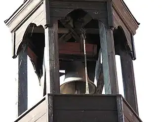 Zvon kapličky ve Lhotce nad Labem