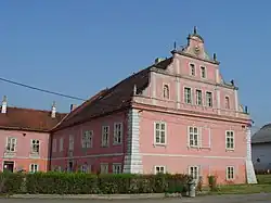 Lišnice - zámek (9).jpg