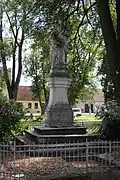 Socha svaté Anny Samotřetí na náměstí Míru