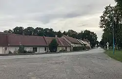 Náves v Libněvsi (léto 2024)