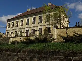 Libochovice, fara čp.17.jpg