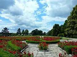 Lidice_,_Růžový_sad_01.jpg