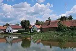 Návesní rybník