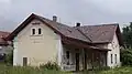 Západní štítová stěna a přístřešek (jihozápad)
