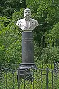 Jeho hrob v Petrohradě (Volkovský hřbitov)