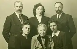 Plechavičius v kruhu své rodiny v Německu, 1947