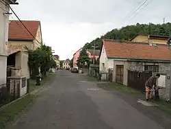 Ulice a řada domů