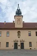Střed budovy