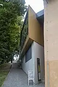 Předsíň muzea ze zadní strany