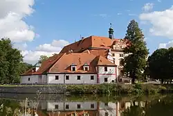 Zámek Lnáře