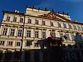 Hlavní průčelí paláce do Vlašské ulice
