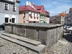 Loket,_kašna_u_č.p._105.jpg
