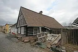 Čp. 255 u spojky k Poděbradově ulici