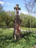 Lomnice nad Popelkou - kamenný kříž u obory.JPG