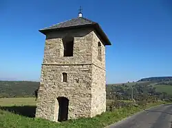 Lopeník,_zvonice.jpg