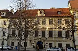 LosenovskyPalac.JPG