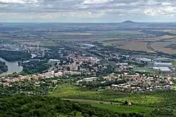 Město Lovosice z vrcholku hory Lovoš