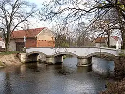 Lozice_silniční_most.jpg