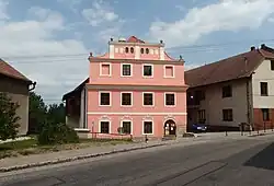 Luže, knihovna.JPG