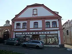 Luže_měšťanský_dům_Náměstí_plk._Koukala_čp.10_DSCF5266.jpg