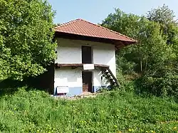 Památkově chráněný špýchar usedlosti č. p. 26
