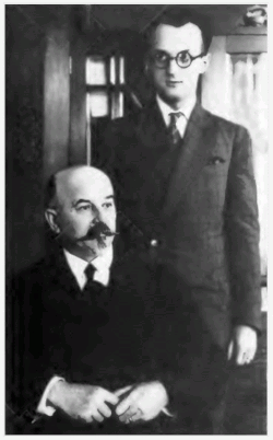 Se synem Miroslavem
