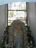 Lurdská kaple a vitrážové okno