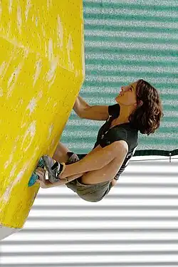 Mélissa Le Nevé v kvalifikaci SP 2010 v boulderingu ve Vídni