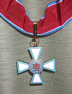 Insignie řádu ve třídě komtura